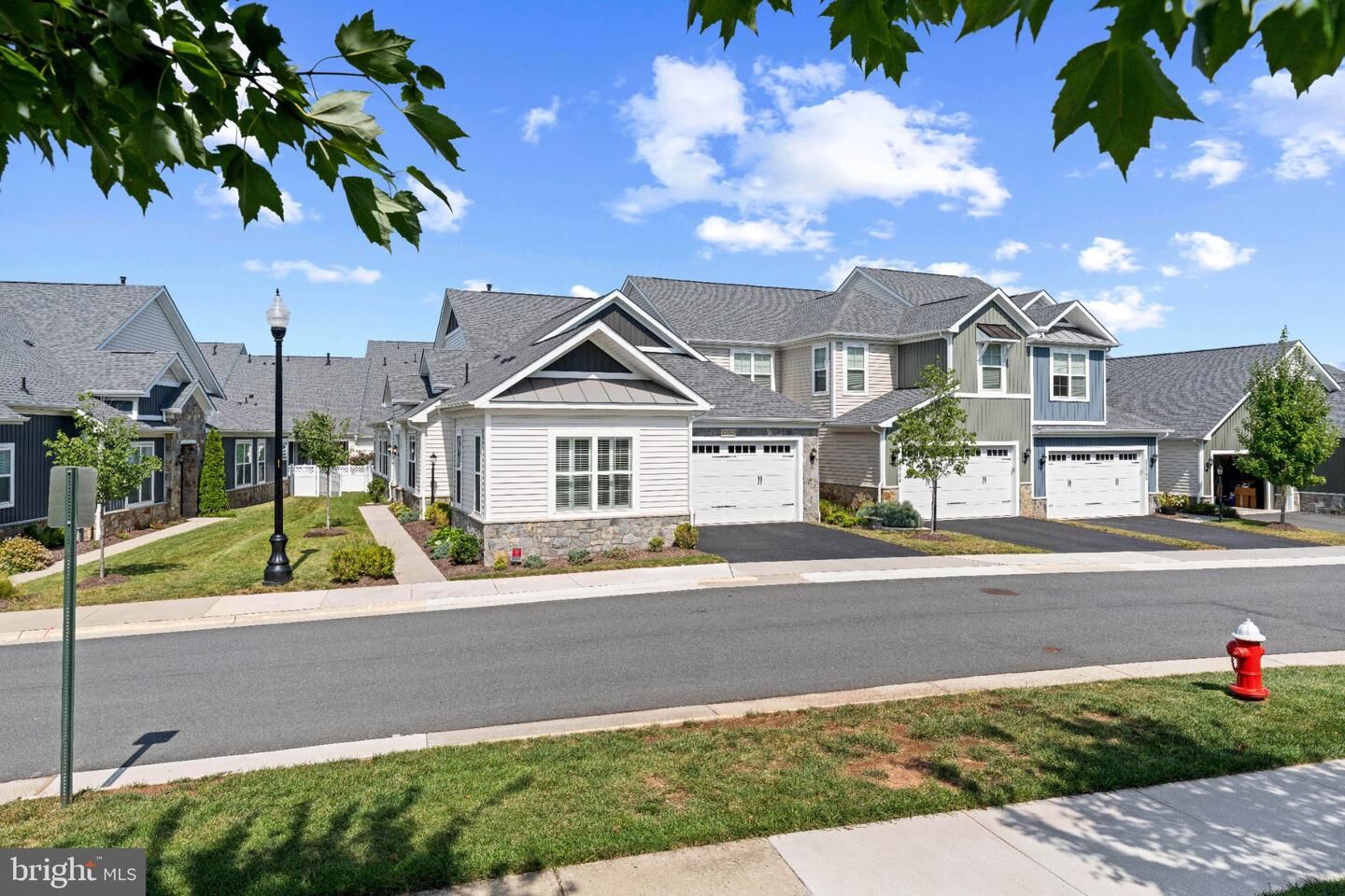 Property Photo: 23702 September Sun Square VA 20148