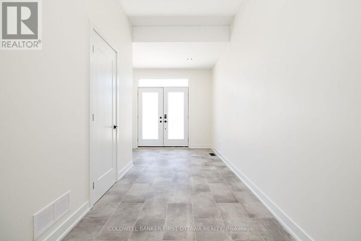 Property Photo:  31 Francis Street  ON K7C 2J5 