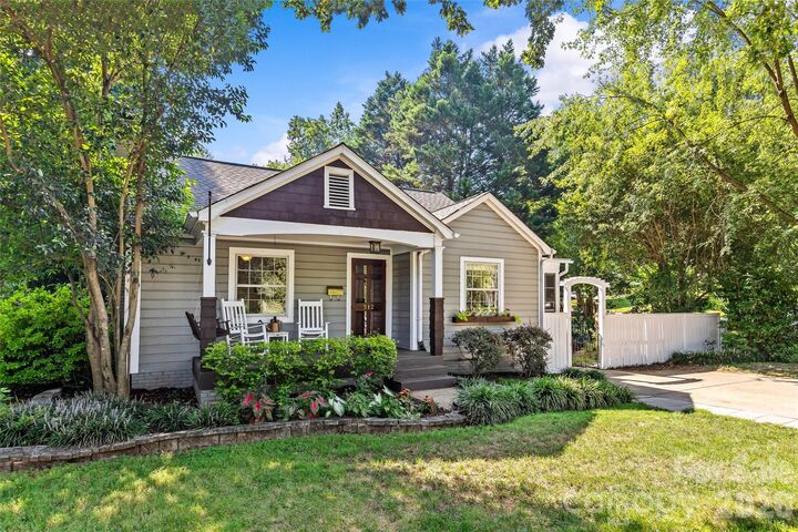 Property Photo:  512 Bascom Street  NC 28205 