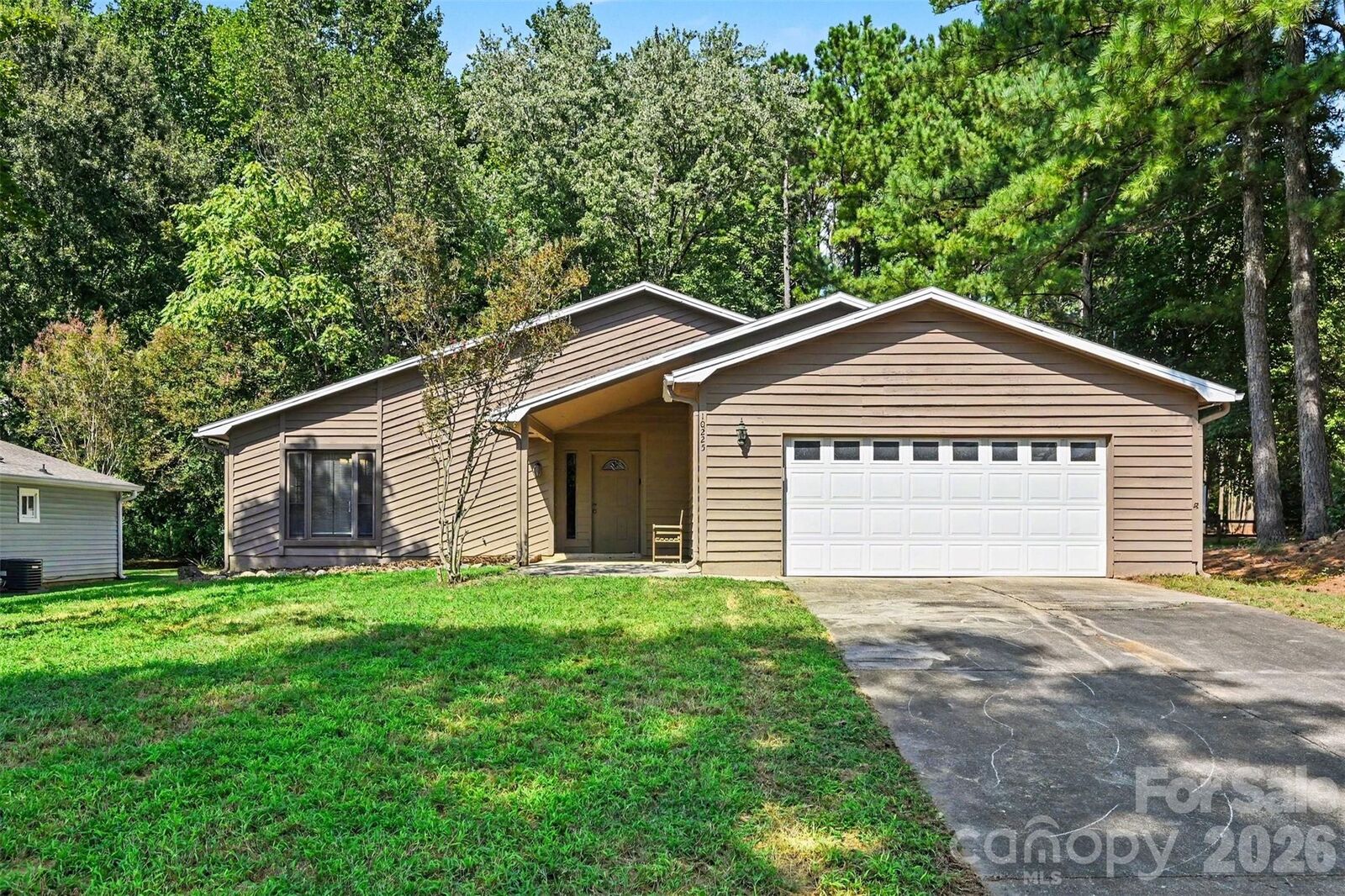 Property Photo:  10225 Atchinson Drive  NC 28227 