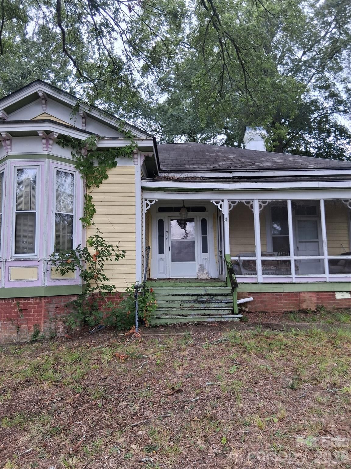 Property Photo: 414 Lee Avenue NC 28170