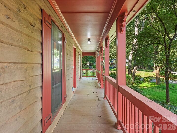 Property Photo: 14200 Hackamore Drive NC 28105