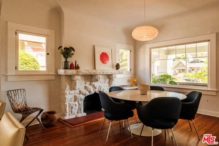 Property Photo:  2389 W 31st St  CA 90018 