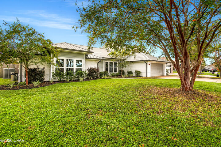Property Photo:  190 Derby Woods Drive  FL 32444 