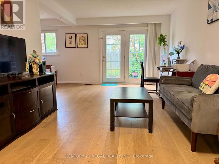 Property Photo: 8 Chamberlain Court ON L1S 3M7