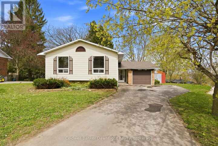 Property Photo:  516 Maitland Court  ON N0G 2W0 