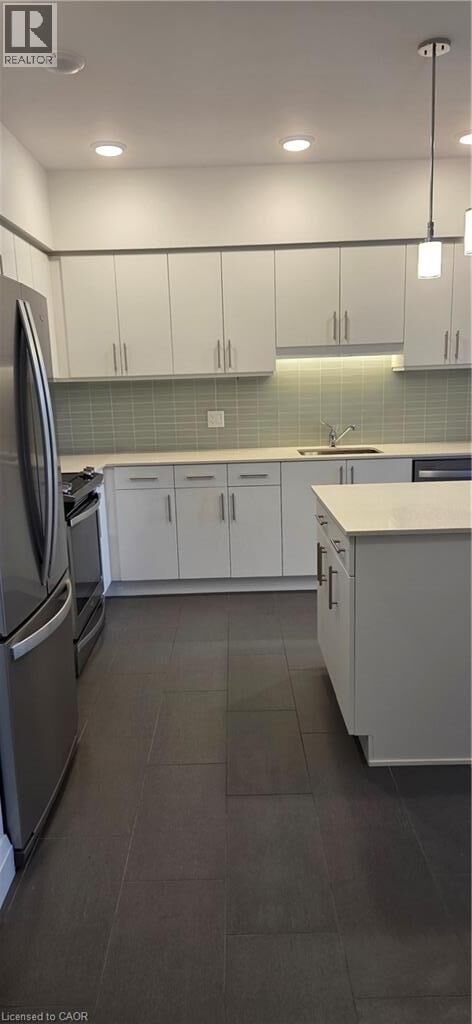 Property Photo:  399 Queen Street South 304  ON N2G 1W6 