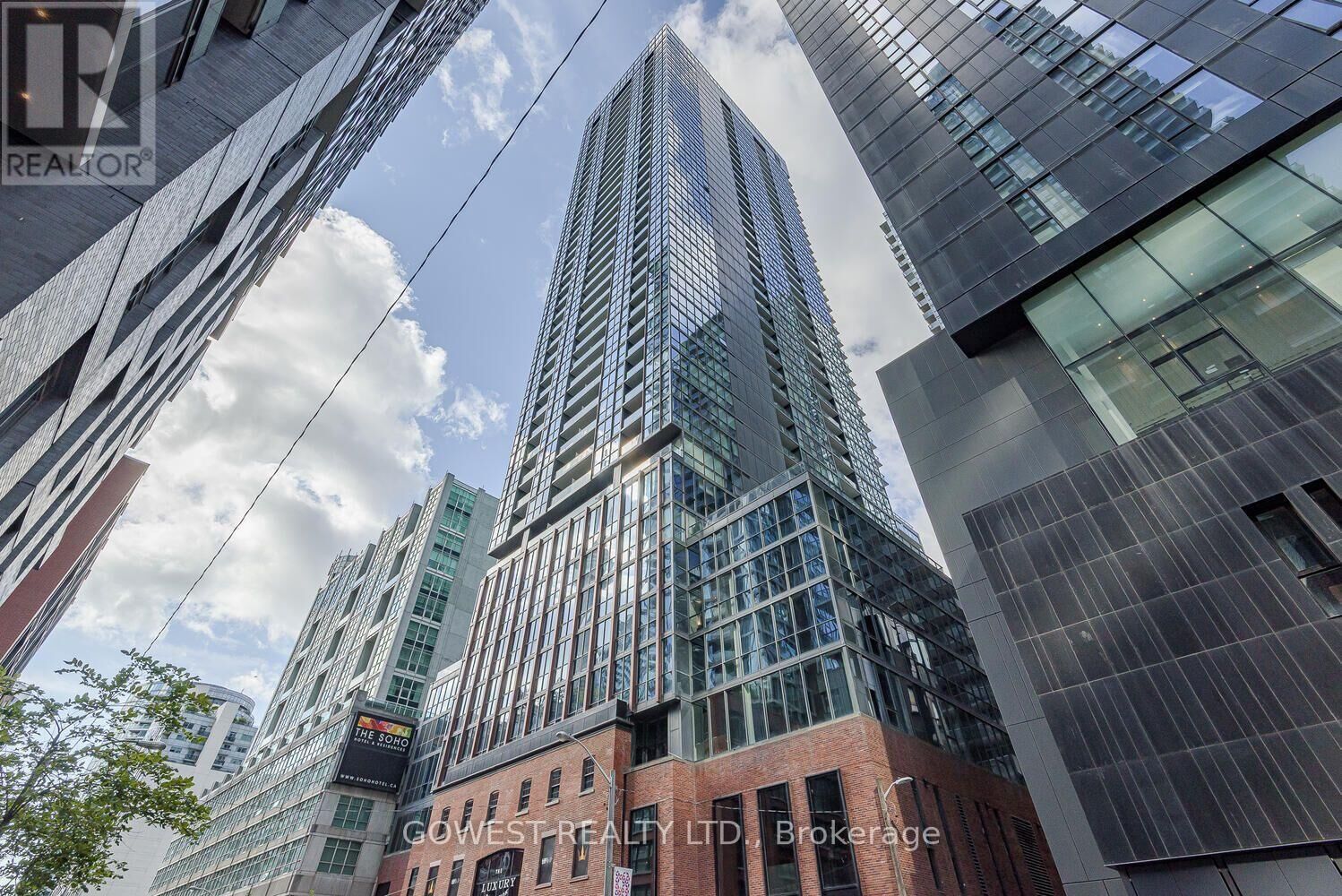 Property Photo:  88 Blue Jays Way 3111  ON M5V 0L7 