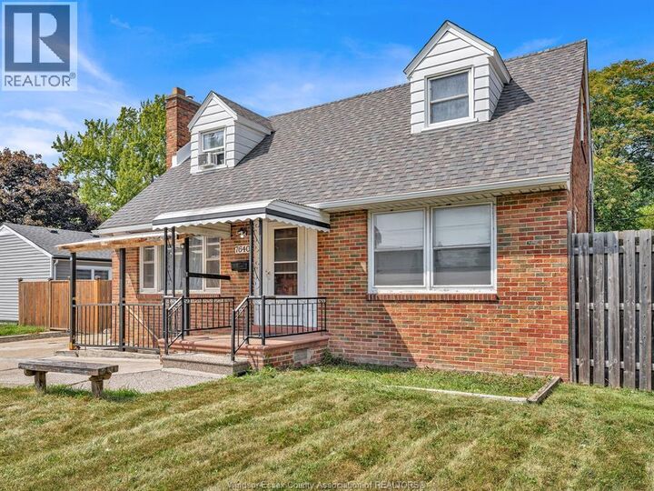 Property Photo:  7640 Wyandotte Street East  ON N8S 1S5 