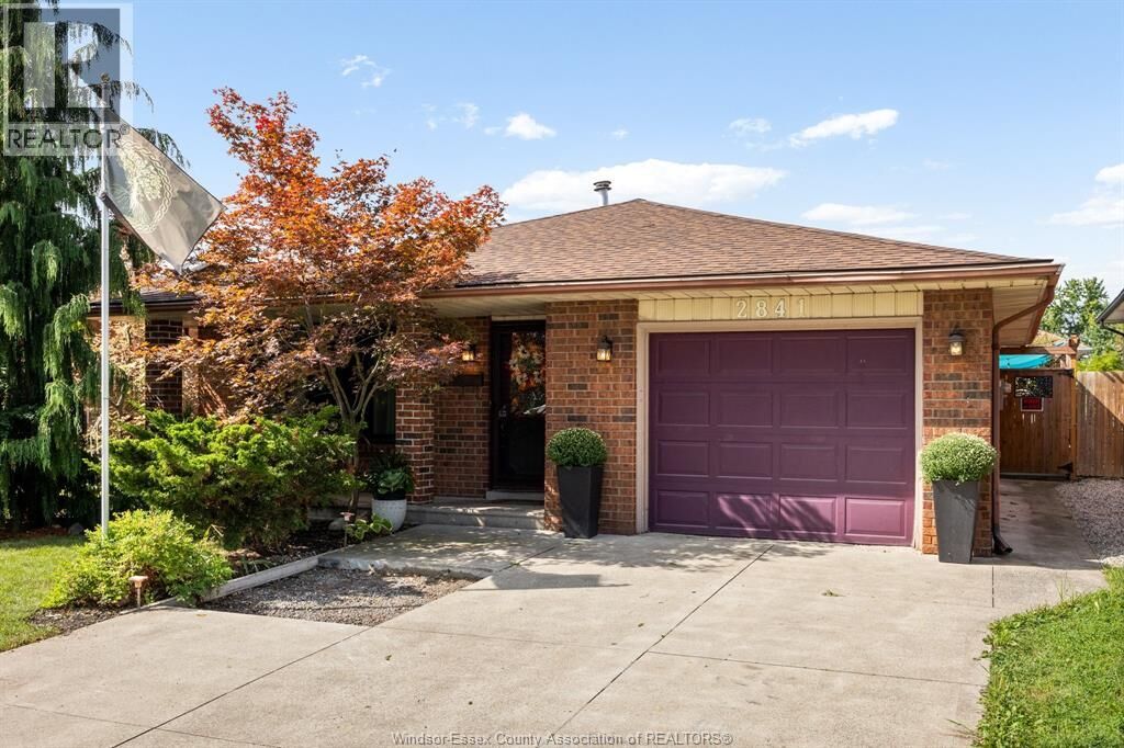 Property Photo:  2841 Garvey Crescent  ON N8W 4W7 
