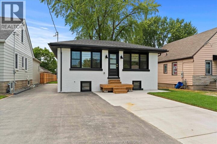 Property Photo: 557 Elinor Street Main Home ON N8P 1E3