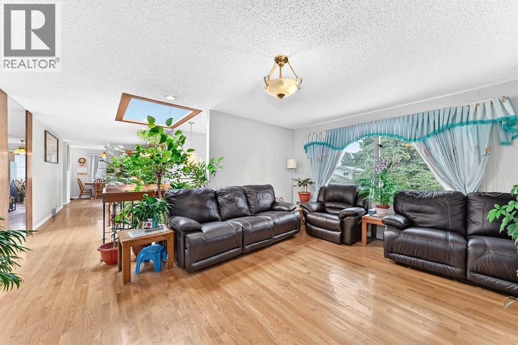 Photo de la propriété:  3219 Palliser Drive Southwest  AB T2V 1S2 