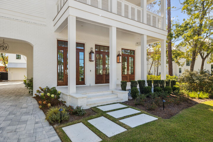 Property Photo:  273 Churchill Oaks Drive  FL 32459 