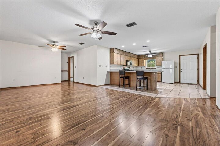 Property Photo: 4568 Yellow Bluff Road FL 32539