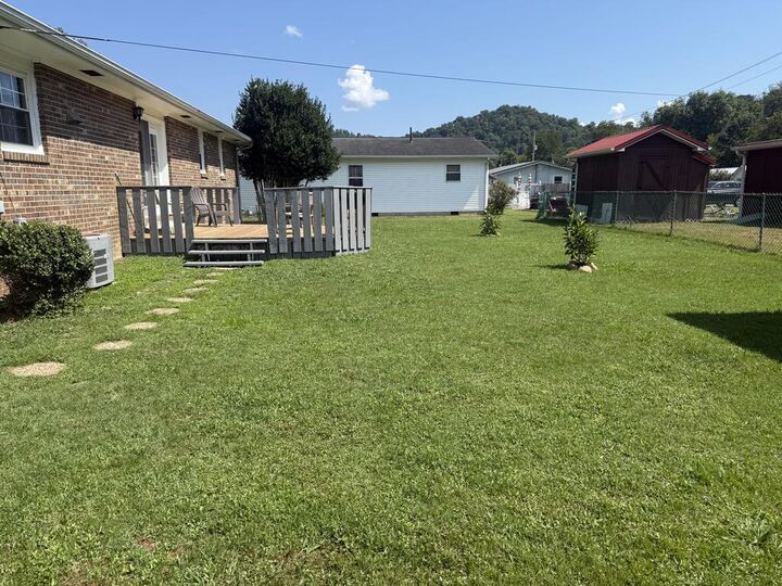 Property Photo:  194 Wallen Drive  KY 41265 
