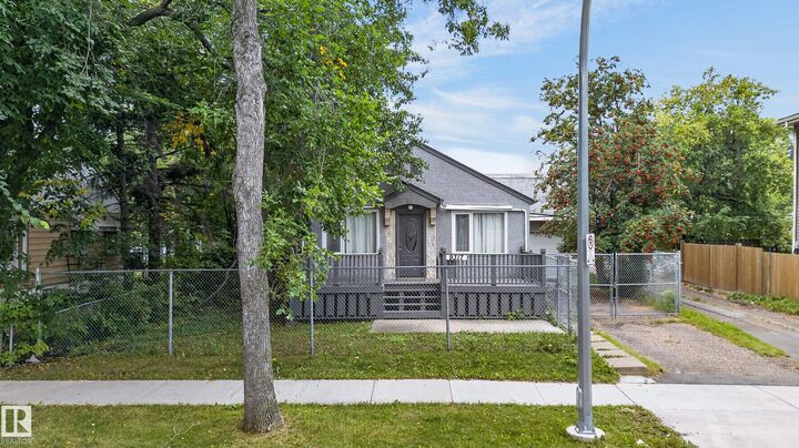 Property Photo:  9317 112 Avenue NW  AB T5G 0G5 