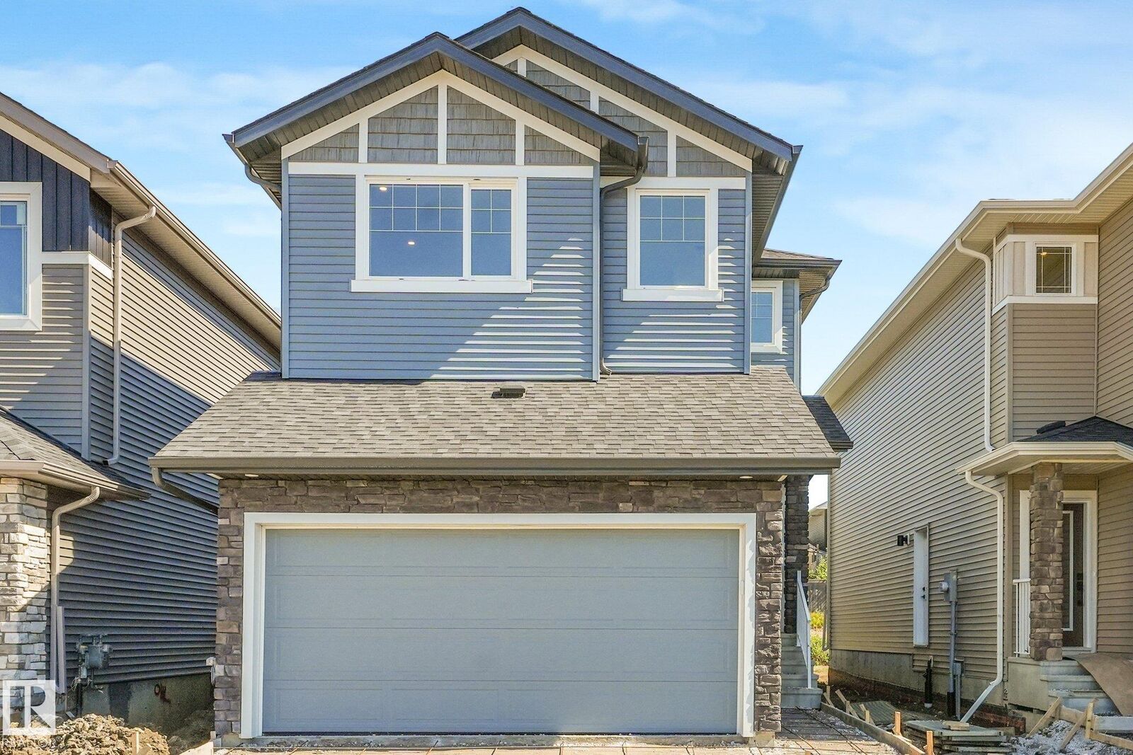 Property Photo:  193 Wyatt Ridge  AB T8L 0Y3 