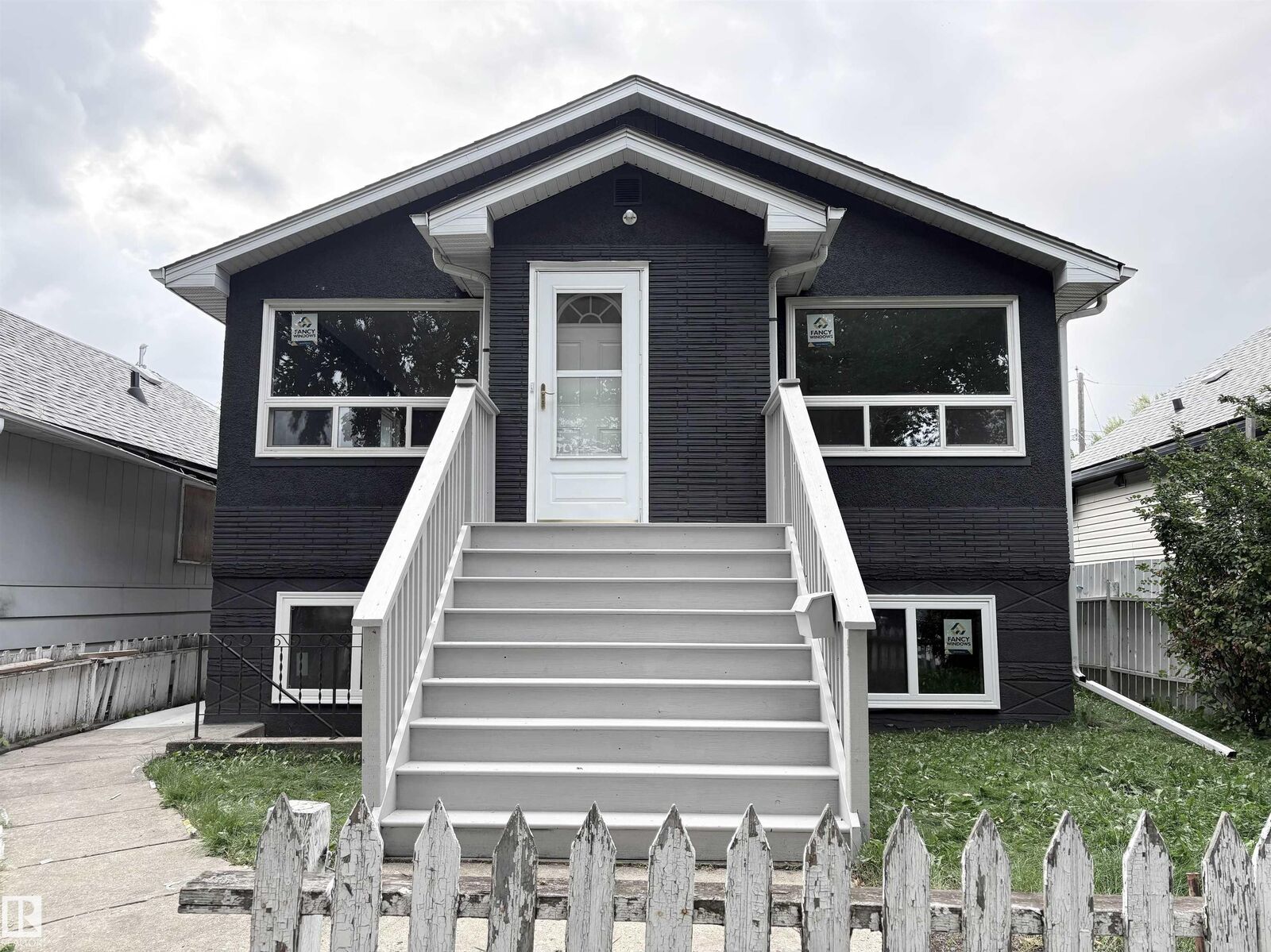 Property Photo:  12764 118 Street NW  AB T5E 5K8 