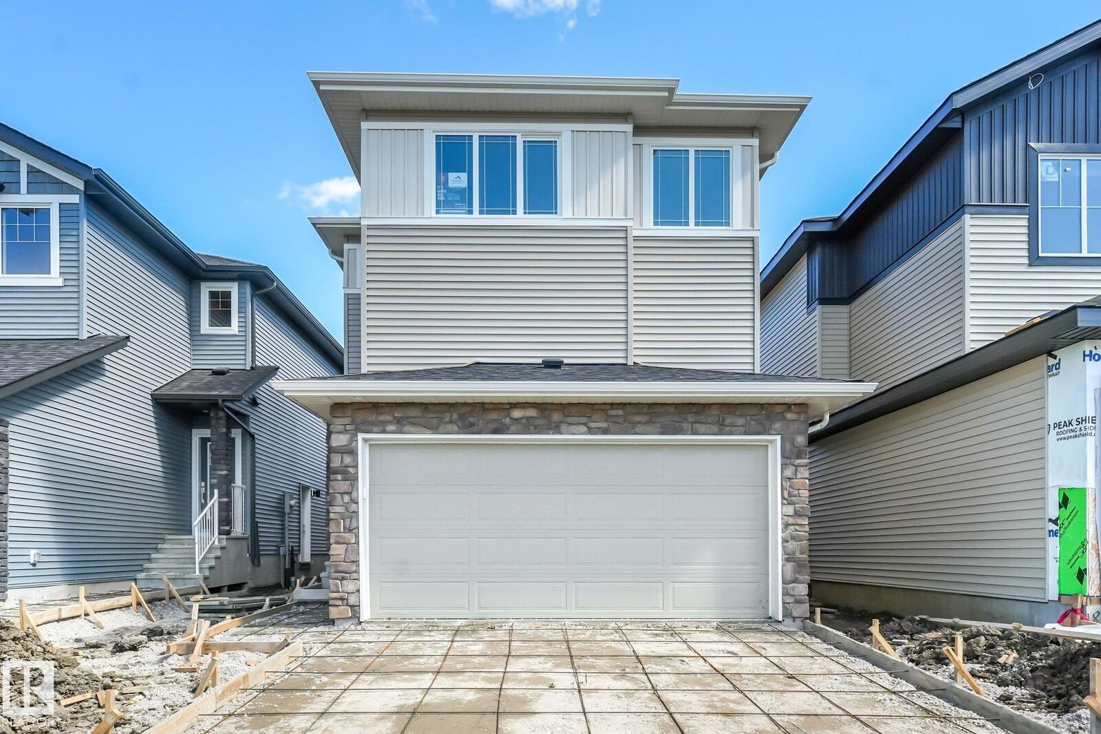 Property Photo:  189 Wyatt Ridge  AB T8L 0Y3 