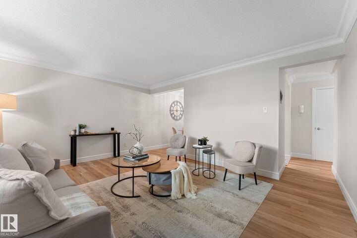 Property Photo:  10735 81 Avenue NW 106  AB T6E 1Y2 