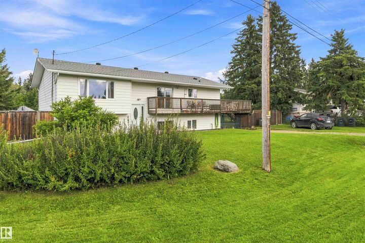 Property Photo: 4515 46A Street Street AB T0E 0E0