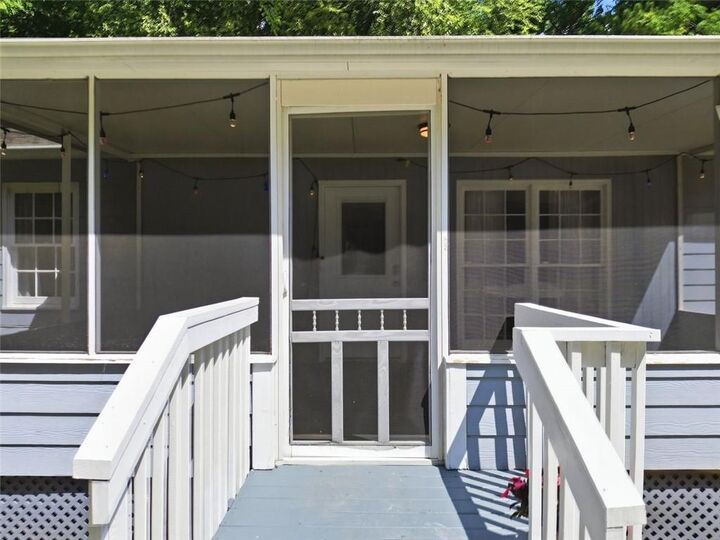 Property Photo: 1013 Shady Lane NW GA 30152