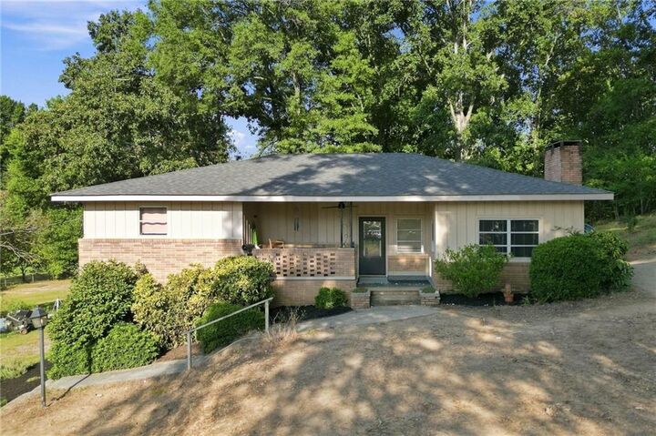 Property Photo: 16 Martin Road SW GA 30120