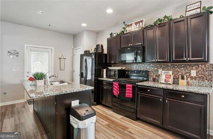 Property Photo: 402 Hardy Ives Lane GA 30045