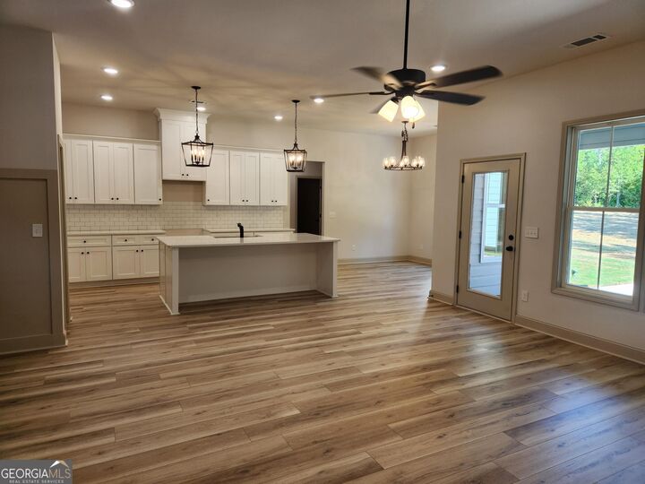 Property Photo: 642 Shelnut GA 30248