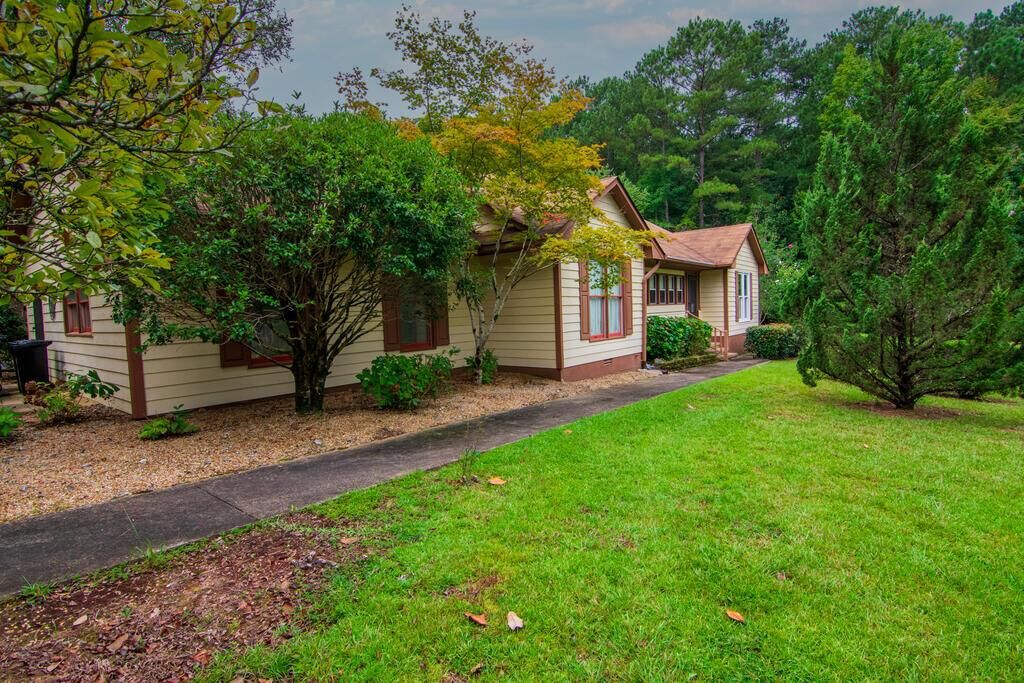 Property Photo:  200 Sullivan Circle  GA 31822 