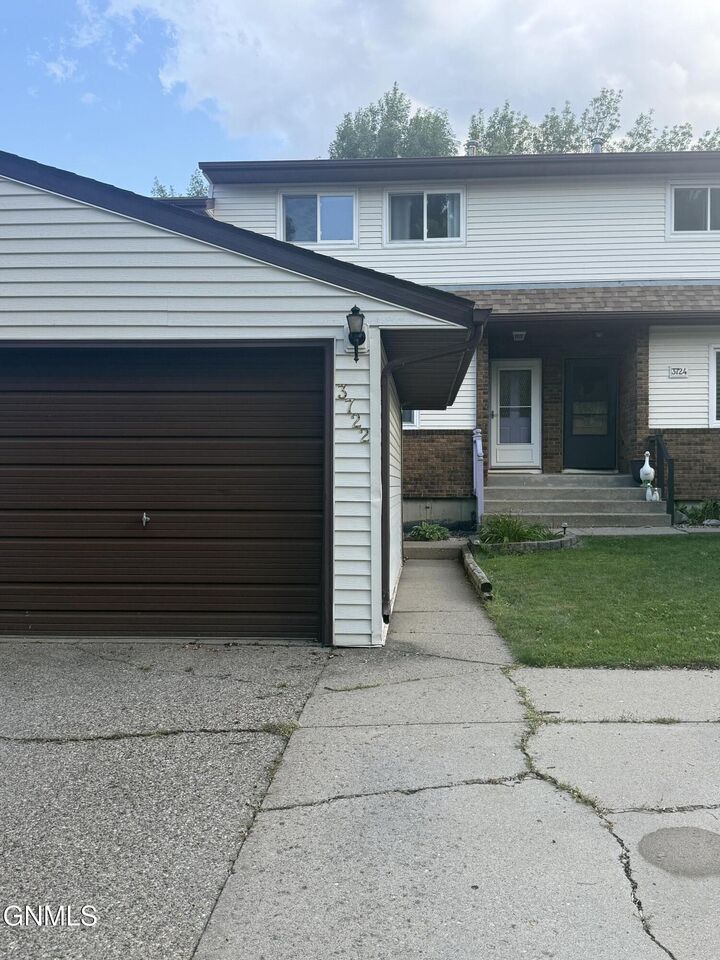 Property Photo:  3722 Renee Drive  ND 58503 