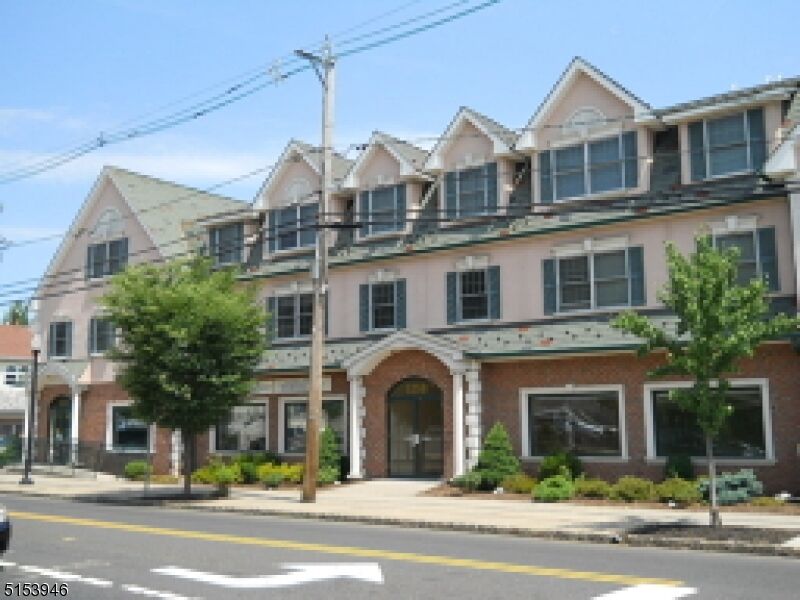 Property Photo: 525 Central Avenue, Apt 308 NJ 07090