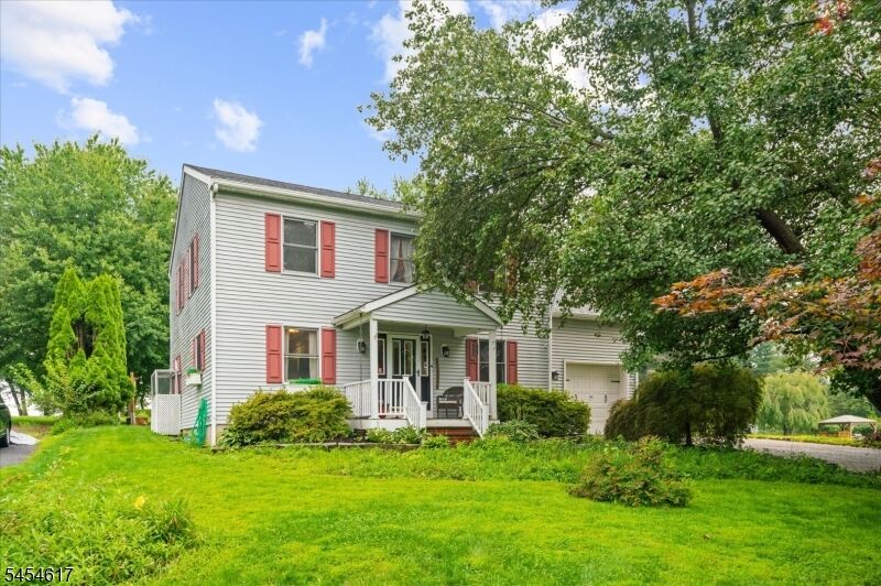 Property Photo:  77 Washburn Ave  NJ 07882 