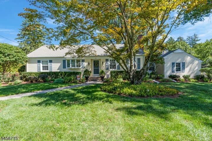 Property Photo:  58 S Alward Ave  NJ 07920 