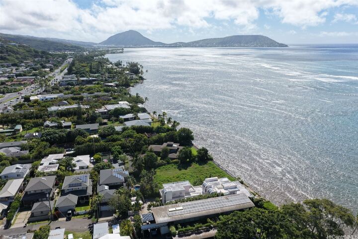Property Photo:  914 C Punahele Place  HI 96821 