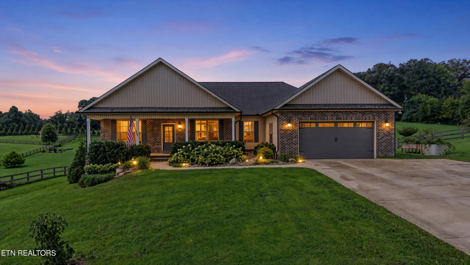 Property Photo:  858 Dunlap Hollow Rd  TN 37737 