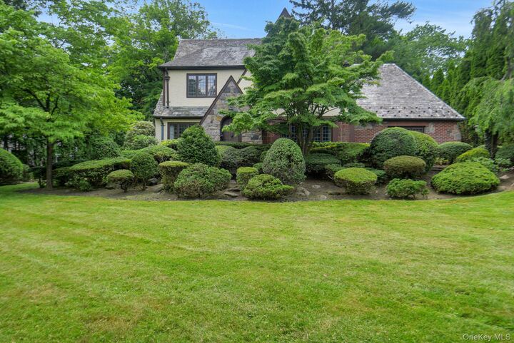 Property Photo:  46 Fenimore Road  NY 10583 