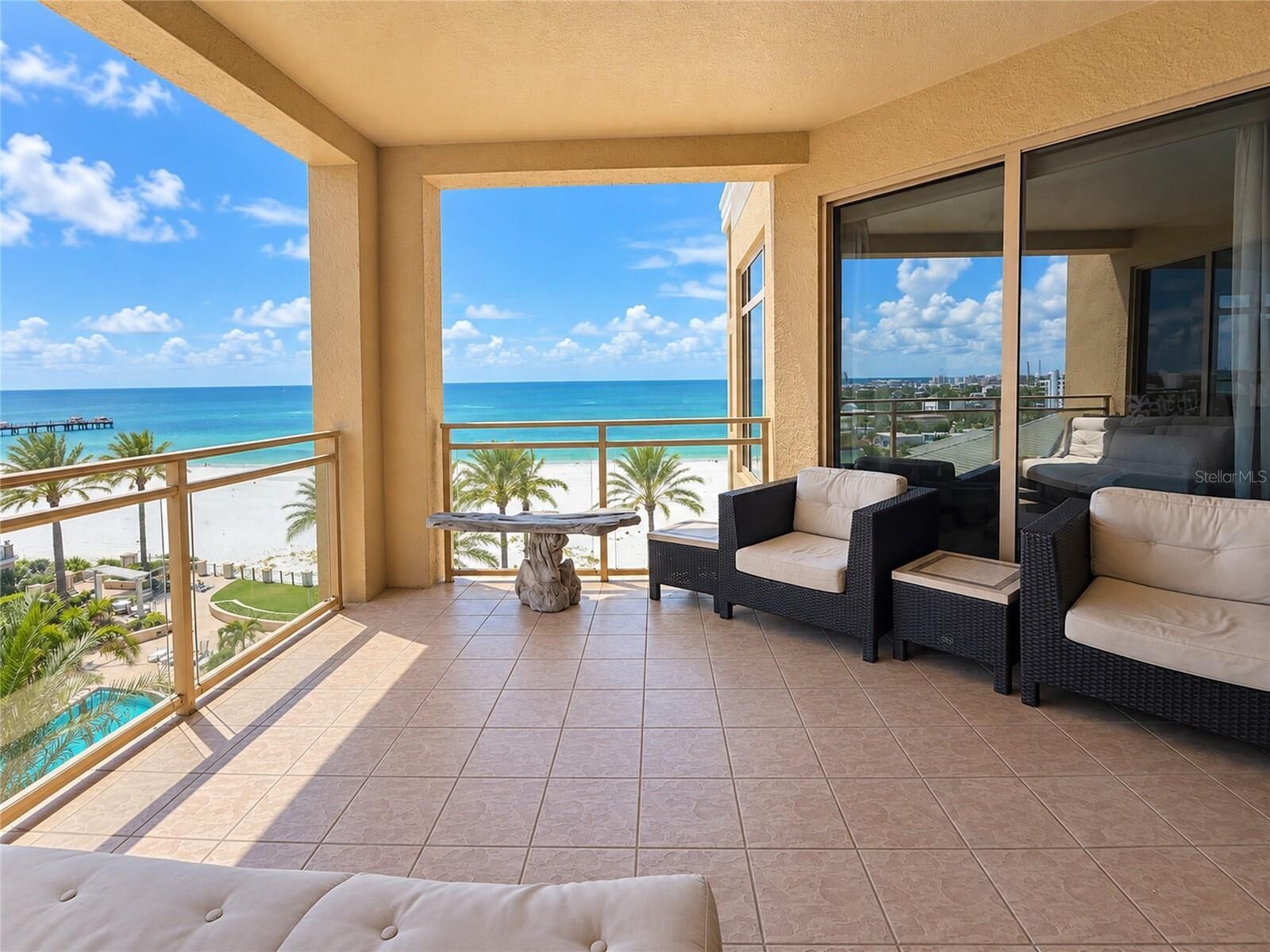 Property Photo: 11 Baymont Street 807 FL 33767