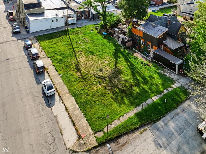 Property Photo: 108 W 3rd Street IN 46069