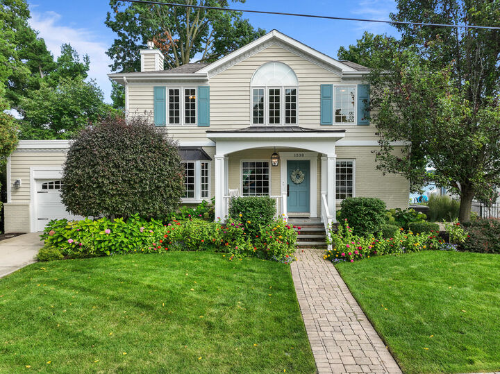 Property Photo:  1530 Lake Shore Dr  WI 53147 