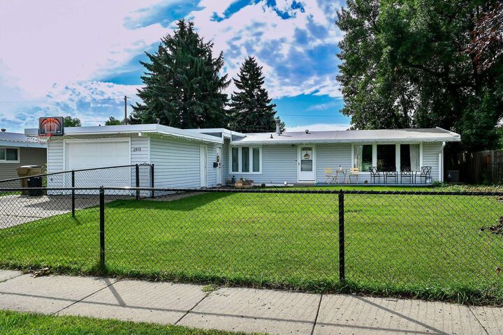 Property Photo:  2513 W Central Ave  ND 58703 