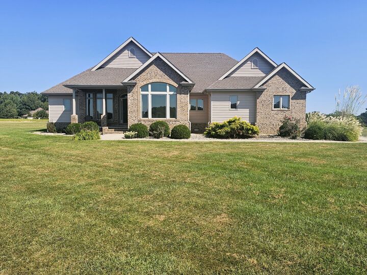 Property Photo: 15228 E Holland Drive IL 62864