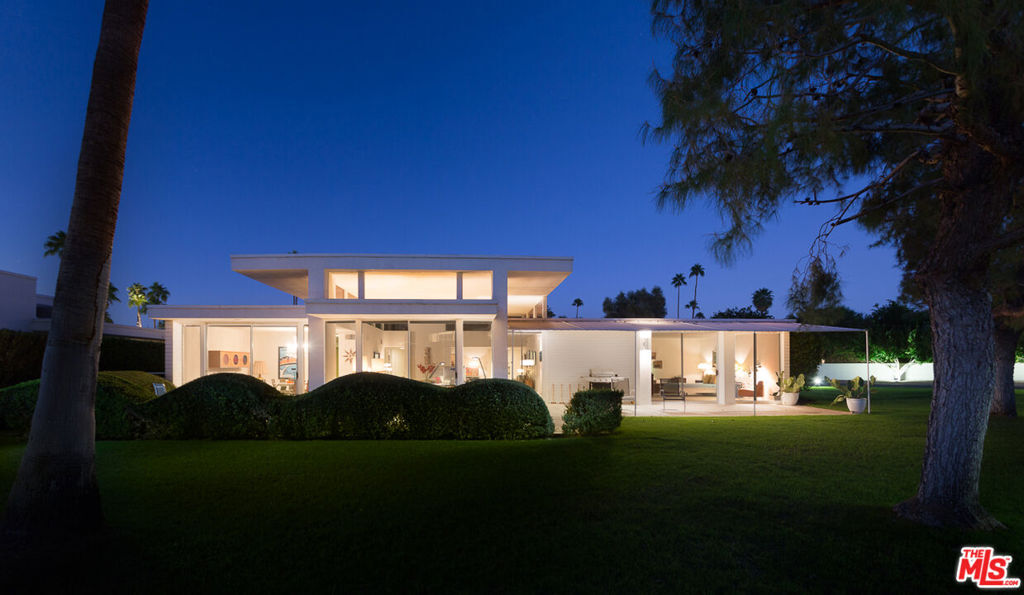 Property Photo:  2765 S Kings Road  CA 92264 