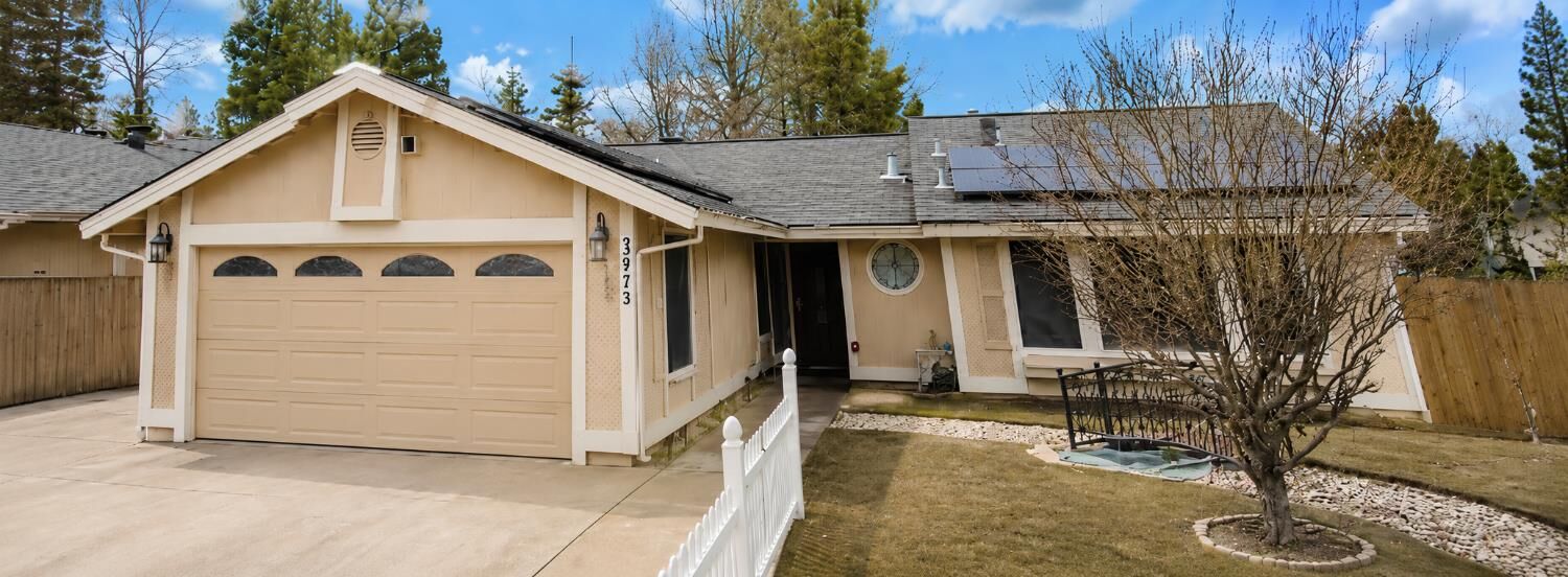 Property Photo:  3973 Weybridge Way  CA 95843 