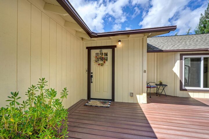Property Photo: 13894 Hemlock Drive CA 95946