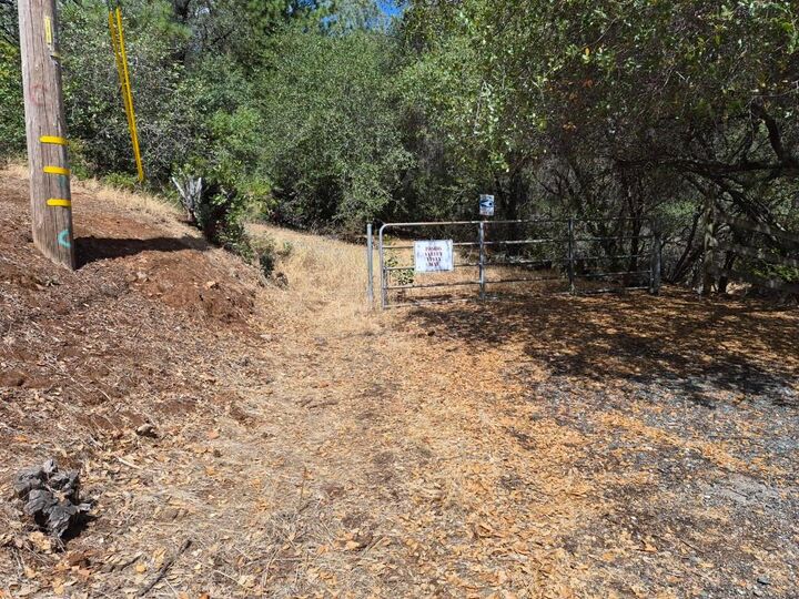 Property Photo: 19606 Valley Vista Way CA 95946