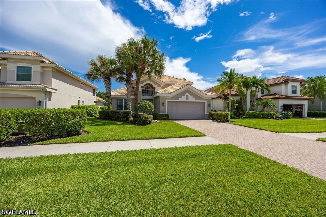 Property Photo: 11740 Carradale Court FL 34120