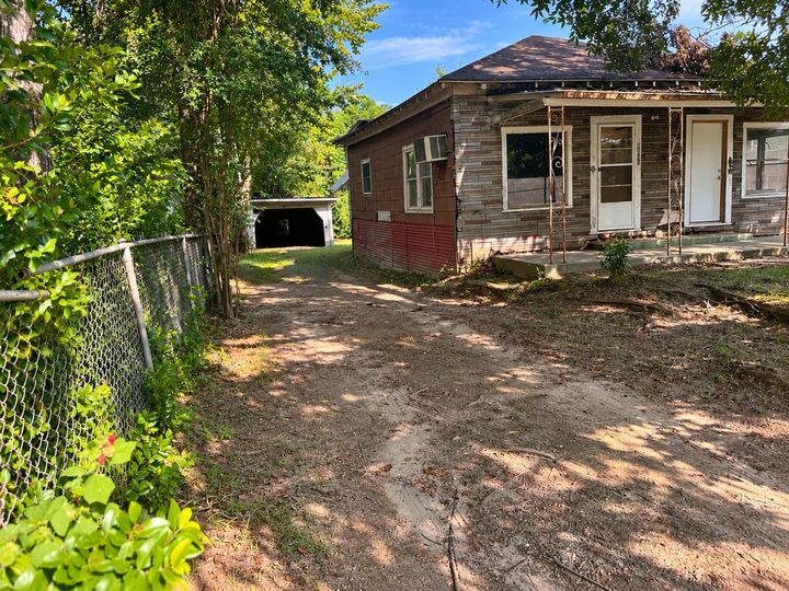 Property Photo:  2013 Martin Luther King Jr Blvd  TX 75961 