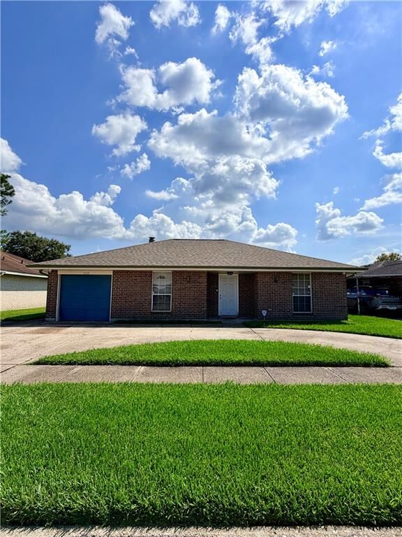 Property Photo:  5428 Tusa Drive  LA 70072 