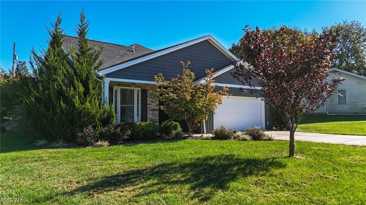 Property Photo:  102 Turning Leaf Lane  WV 26187 